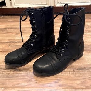Women’s black lace up boots